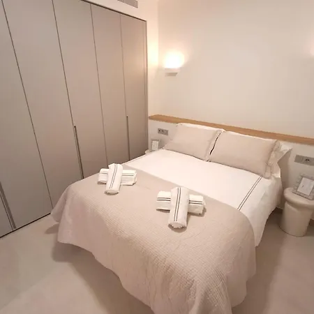 Luxury 2 Bed South El Higueron With Private Plunge Pool Apartmán