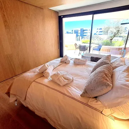 Apartmán Luxury 2 Bed South El Higueron With Private Plunge Pool *