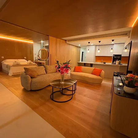 Luxury 2 Bed South El Higueron With Private Plunge Pool Apartmán